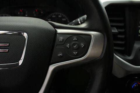 2017 GMC Acadia SLE-2