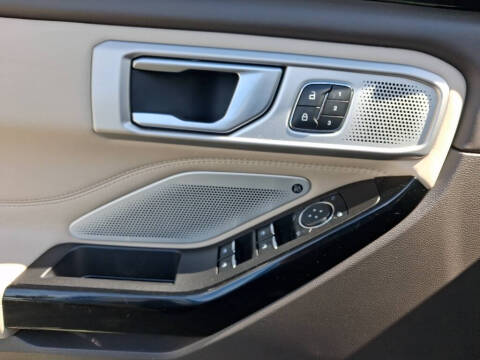 2023 Ford Explorer Platinum