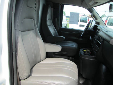 2023 Chevrolet Express 2500