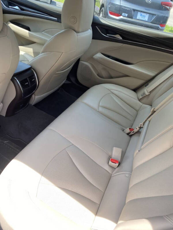 2017 Buick LaCrosse Essence