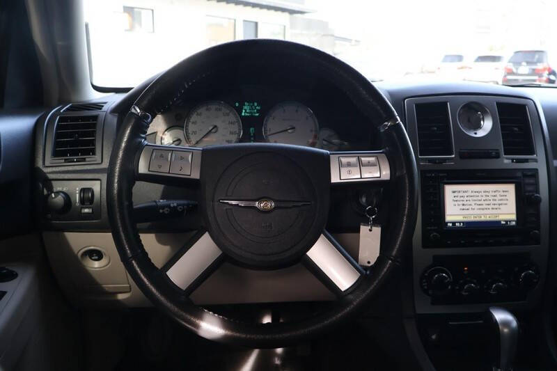 2006 Chrysler 300 SRT-8