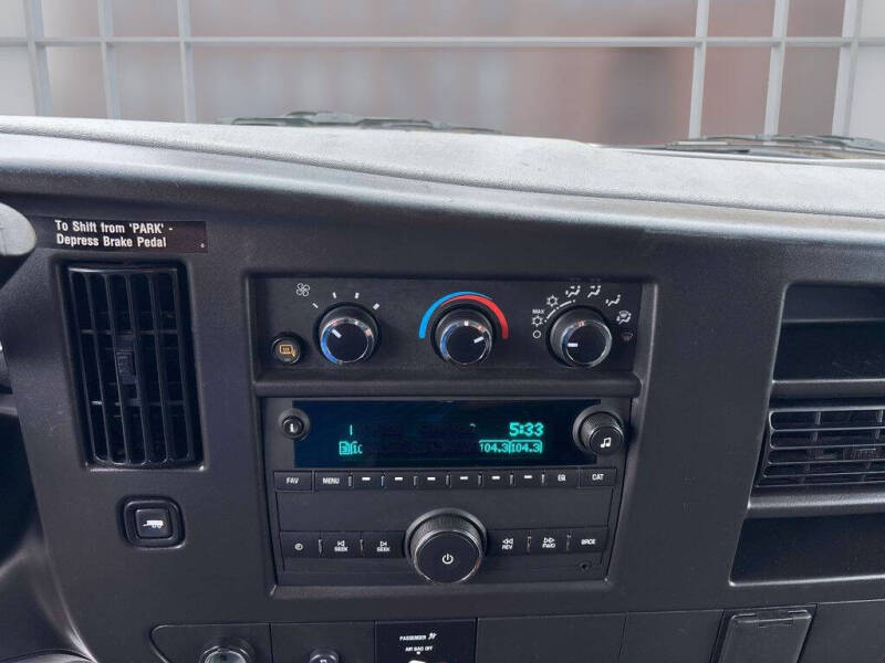 2024 GMC Savana 2500