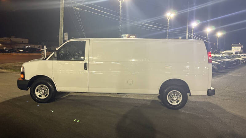 2021 Chevrolet Express 2500