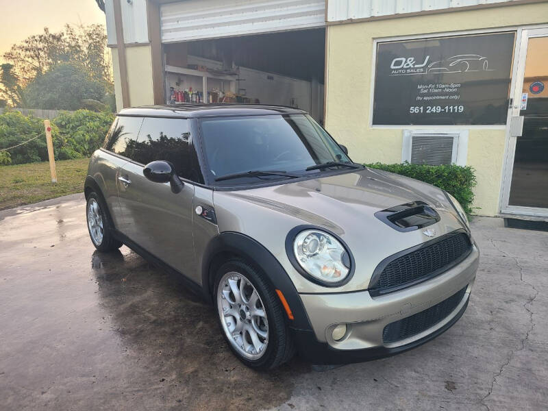 2010 MINI Cooper for sale at O & J Auto Sales in Royal Palm Beach FL