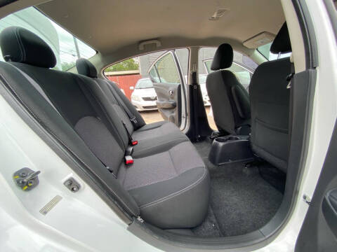 2018 Nissan Versa