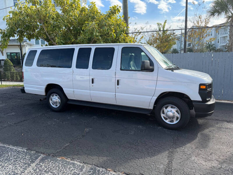 2013 Ford E-Series E-350 SD XL