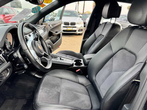 2017 Porsche Macan S