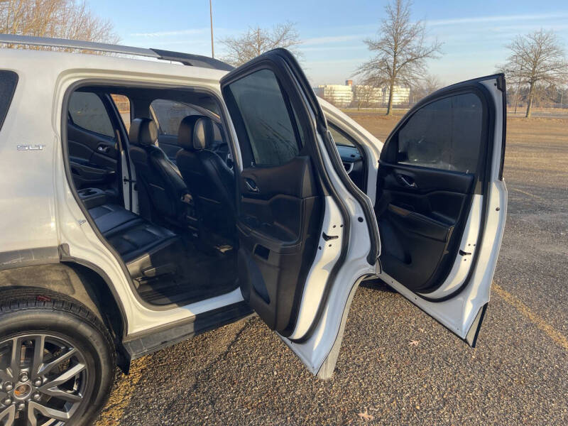 2017 GMC Acadia SLT-1