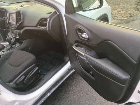 2019 Jeep Cherokee Latitude