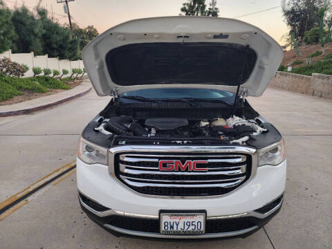 2017 GMC Acadia SLT-1