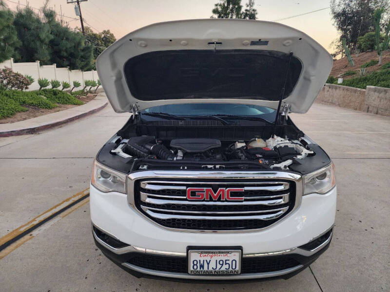 2017 GMC Acadia SLT-1