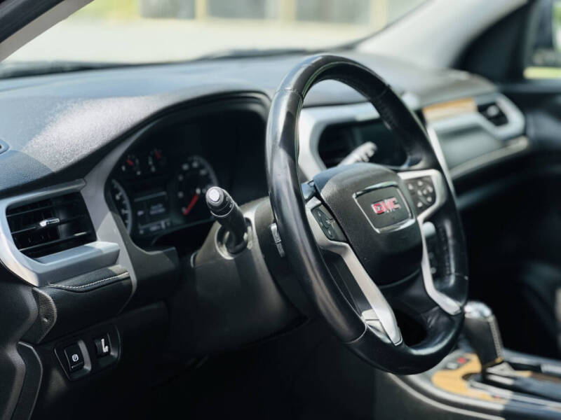 2018 GMC Acadia SLE-2