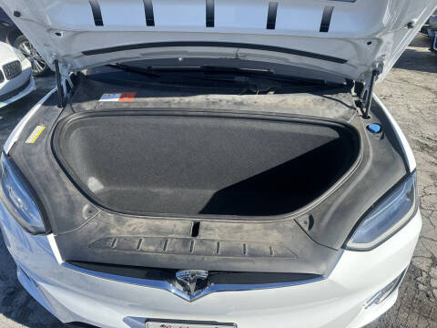 2016 Tesla Model X 90D