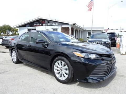 2018 Toyota Camry for sale at One Vision Auto in Hollywood FL