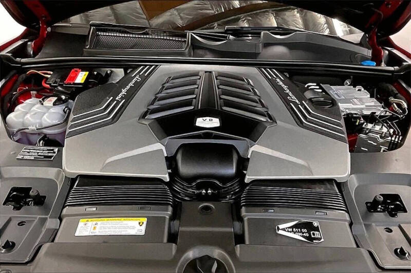 2023 Lamborghini Urus S