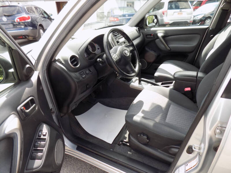 2004 Toyota RAV4