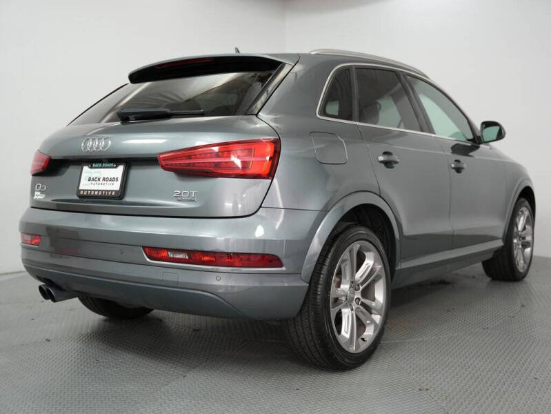 2016 Audi Q3 2.0T quattro Premium Plus
