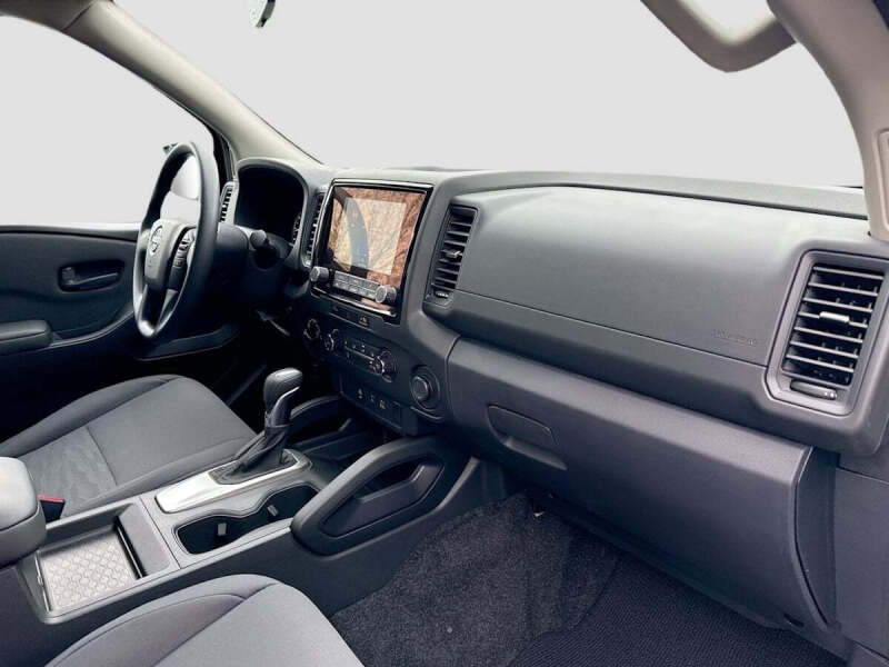 2023 Nissan Frontier S