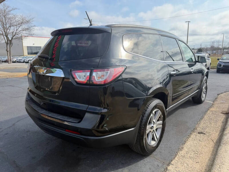 2017 Chevrolet Traverse LT