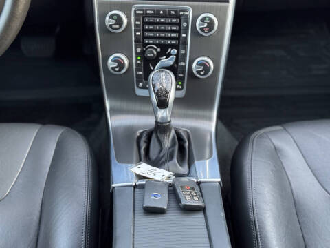 2015 Volvo V60 T5 Drive-E Premier