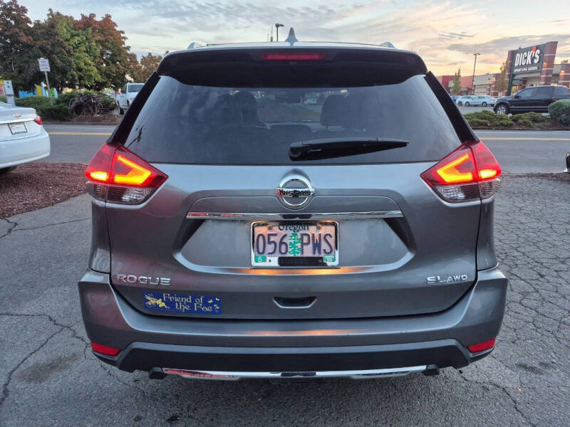 2018 Nissan Rogue SL