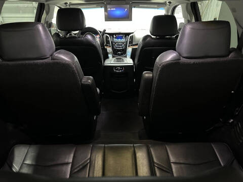 2020 Cadillac Escalade Luxury