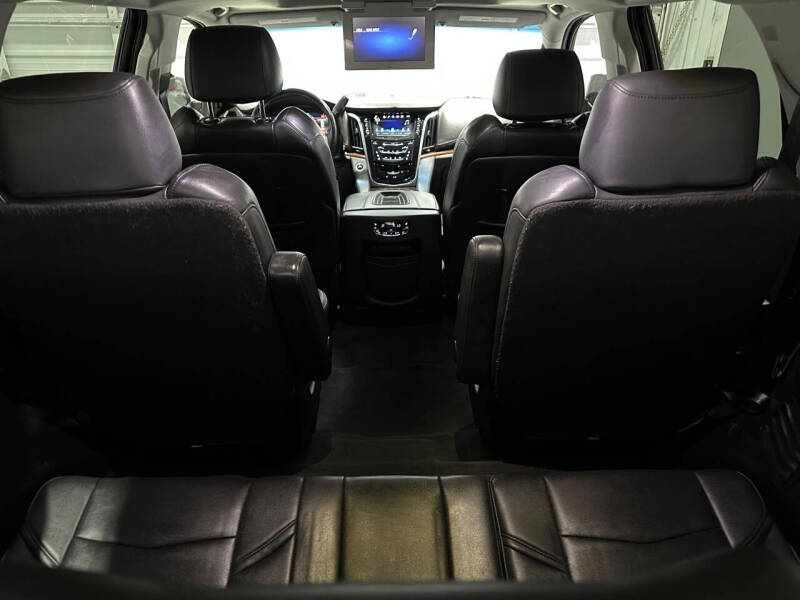 2020 Cadillac Escalade Luxury