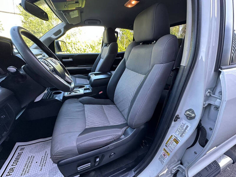 2014 Toyota Tundra SR5