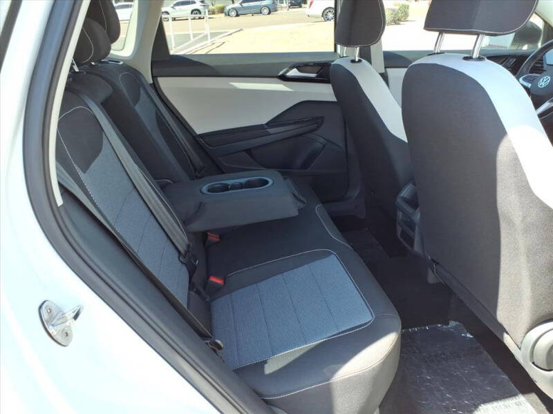 2025 Volkswagen Taos S