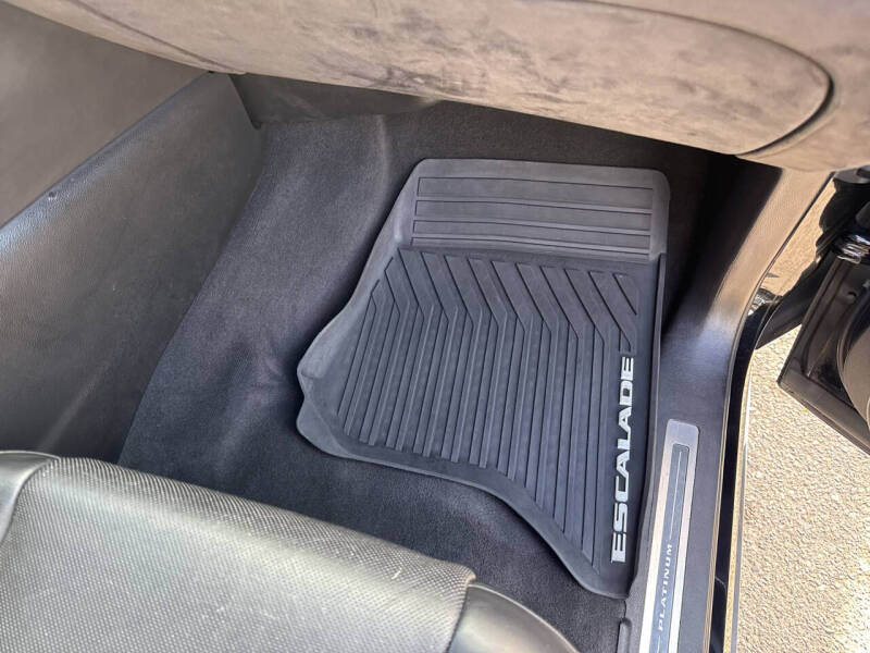 2016 Cadillac Escalade ESV Platinum