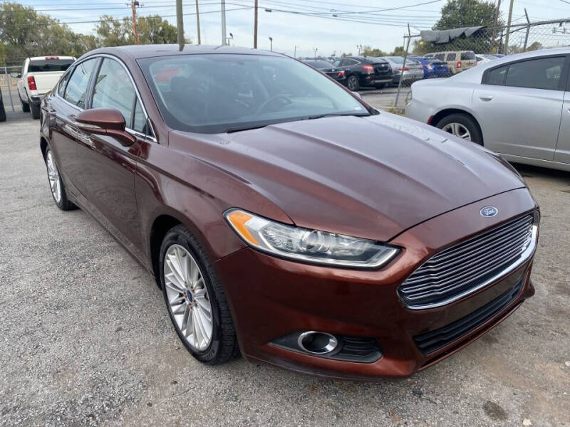 2016 Ford Fusion SE