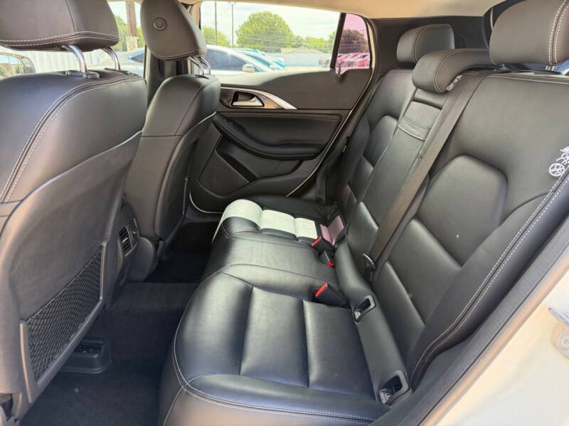 2019 Infiniti QX30 Essential