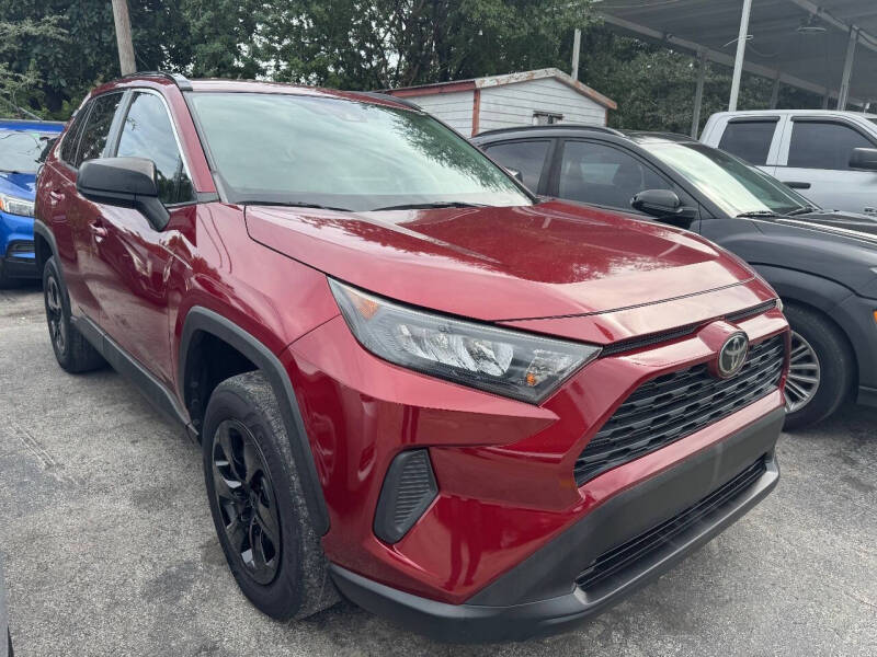 2020 Toyota RAV4 LE