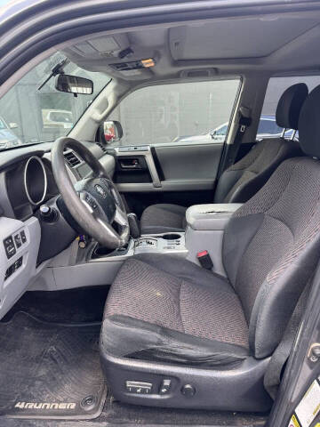 2013 Toyota 4Runner SR5