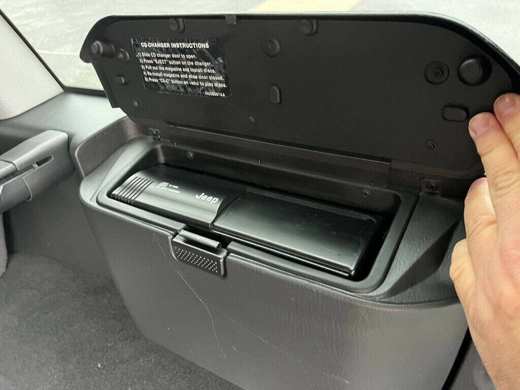 2004 Jeep Grand Cherokee 67