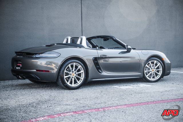 2021 Porsche 718 Boxster