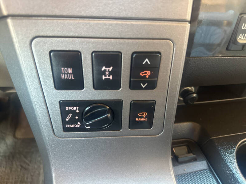 2011 Toyota Sequoia Platinum