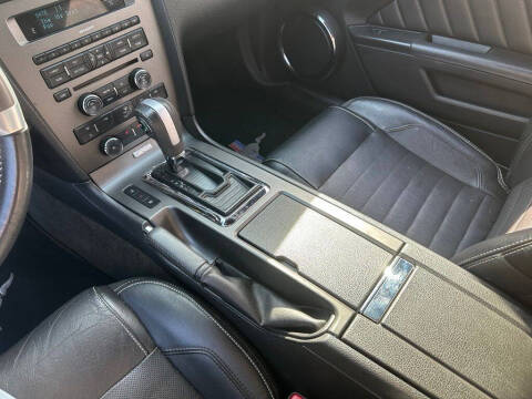 2014 Ford Mustang V6 Premium