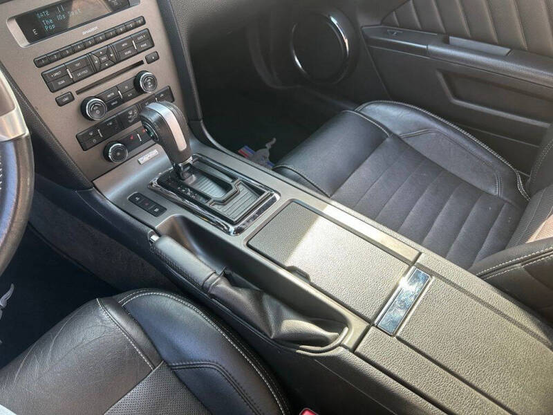 2014 Ford Mustang V6 Premium