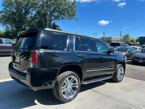 2017 GMC Yukon SLT