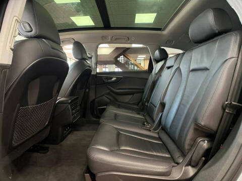 2022 Audi Q7 quattro Premium Plus 55 TFSI