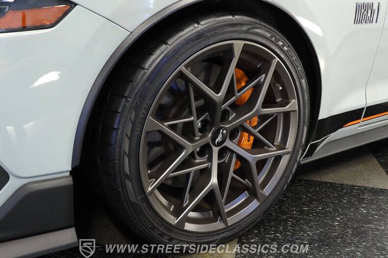 2022 Ford Mustang Mach 1