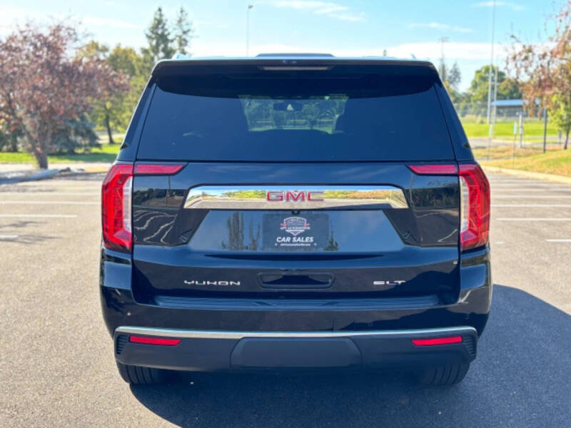 2022 GMC Yukon SLT