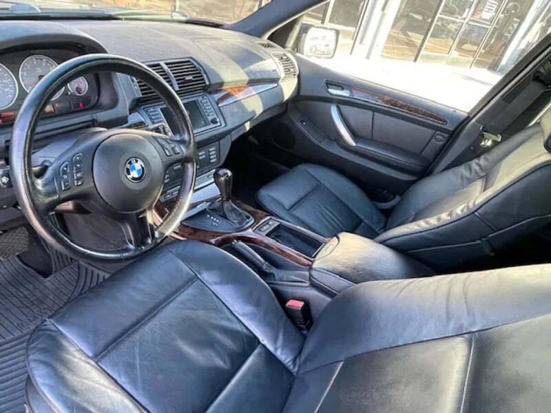 2003 BMW X5 4.6is