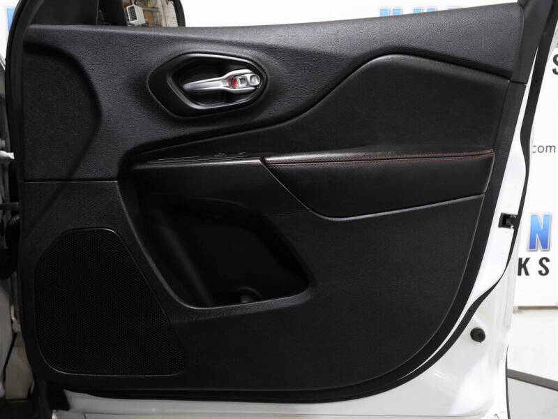 2020 Jeep Cherokee Trailhawk