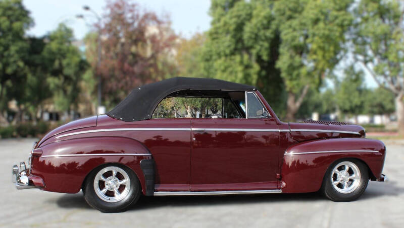 1946 Ford Super Deluxe