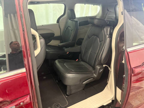 2019 Chrysler Pacifica Touring L