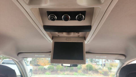 2016 Chrysler Town and Country Touring