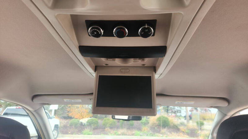 2016 Chrysler Town and Country Touring