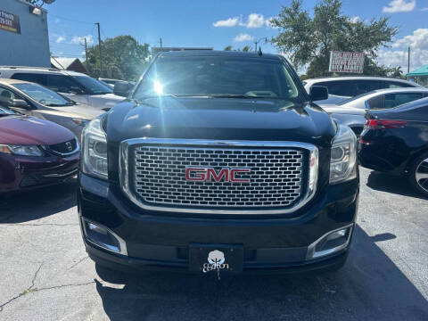 2017 GMC Yukon XL Denali
